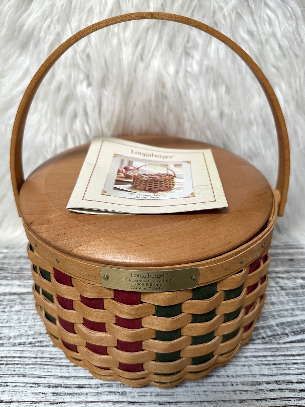 Longaberger 2003 Christmas Collection Caroling basket w/ lid & booklet new liner